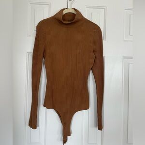 Vuori ribbed bodysuit, medium